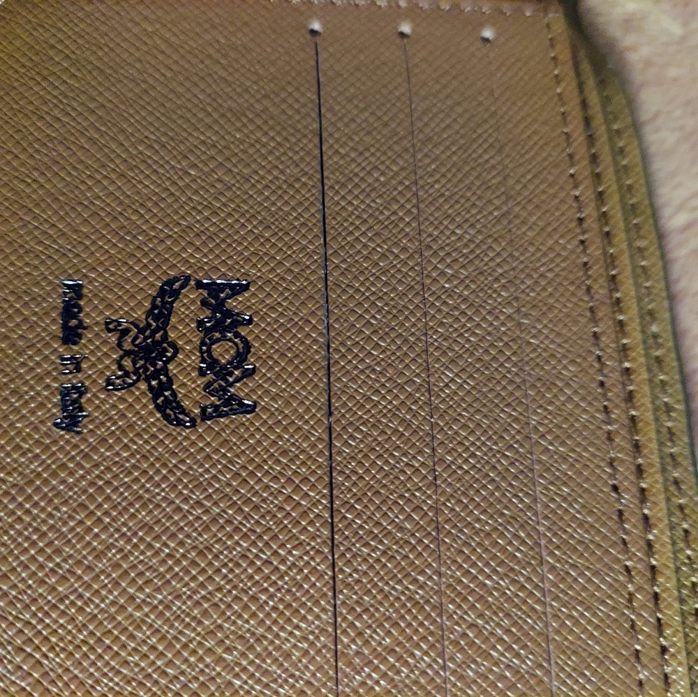 Wallet - Picture 2 of 4